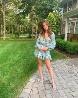 Emily DiDonato feet photo thumbnail