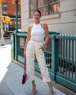 Emily DiDonato feet photo thumbnail