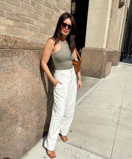 Emily DiDonato feet photo thumbnail