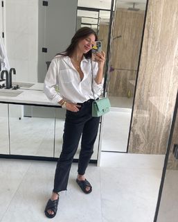 Emily DiDonato feet photo thumbnail