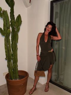 Emily DiDonato feet photo thumbnail