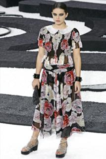 Emily DiDonato feet photo thumbnail