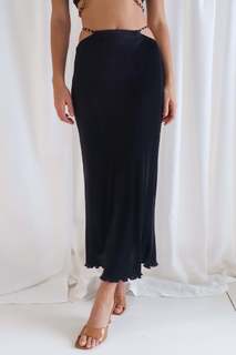 Emily Feld feet photo thumbnail