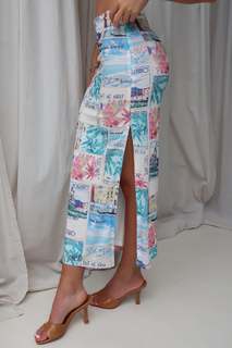 Emily Feld feet photo thumbnail