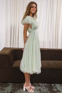 Emily Feld feet photo thumbnail