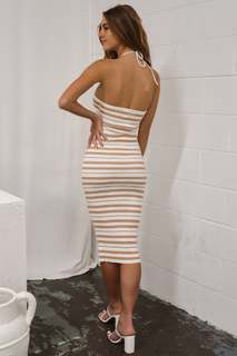 Emily Feld feet photo thumbnail