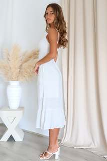 Emily Feld feet photo thumbnail