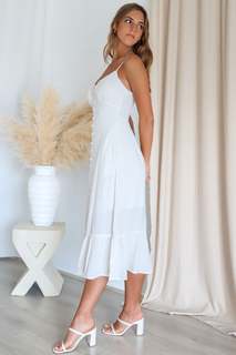 Emily Feld feet photo thumbnail