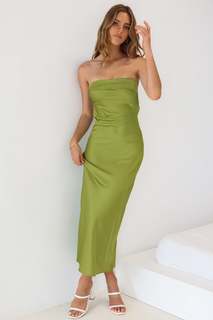 Emily Feld feet photo thumbnail