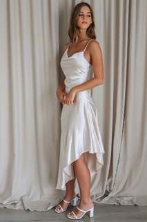 Emily Feld feet photo thumbnail