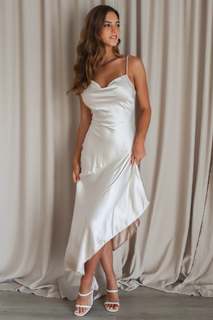 Emily Feld feet photo thumbnail