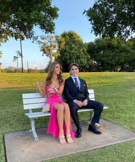 Emily Feld feet photo thumbnail