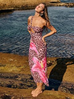 Emily Feld feet photo thumbnail