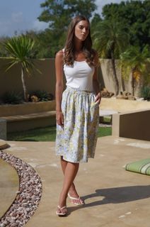 Emily Feld feet photo thumbnail