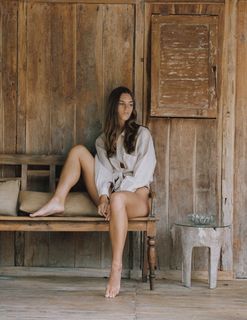Emily Feld feet photo thumbnail
