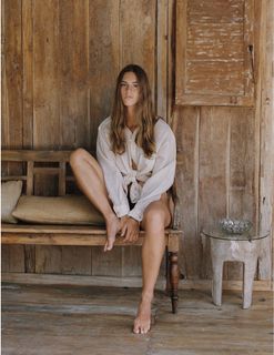 Emily Feld feet photo thumbnail