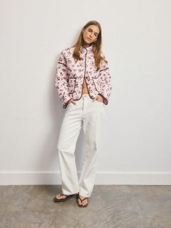 Emily Feld feet photo thumbnail