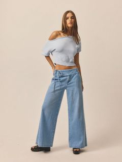 Emily Feld feet photo 20