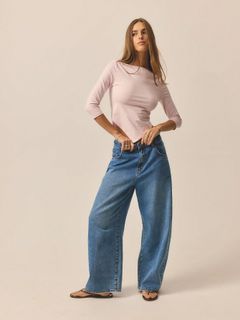 Emily Feld feet photo 9