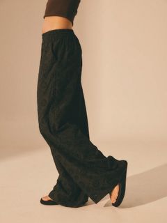 Emily Feld feet photo 12