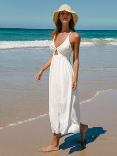 Emily Feld feet photo 1