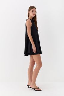Emily Feld feet photo 6