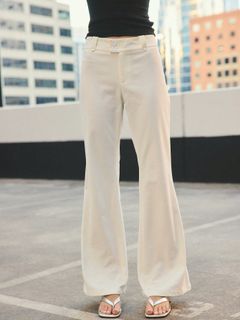 Emily Feld feet photo 15