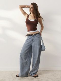 Emily Feld feet photo 8