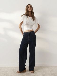 Emily Feld feet photo 11