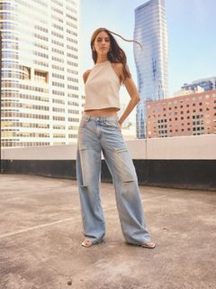 Emily Feld feet photo 8