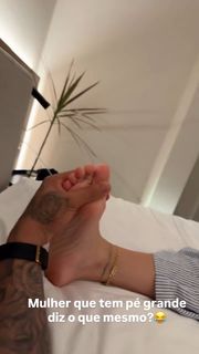 Emily Garcia feet photo 10