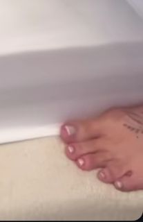 Emily Garcia feet photo 16