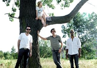 Emily Haines feet photo 2