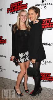 Emily Head feet photo 1