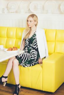 Emily Kinney feet photo thumbnail