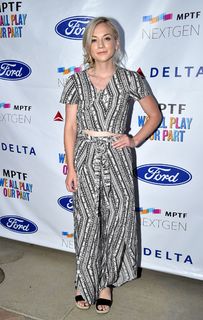 Emily Kinney feet photo thumbnail
