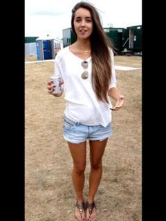 Emily MacDonagh feet photo 18