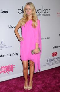 Emily Montague feet photo 3