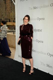 Emily Mortimer feet photo thumbnail