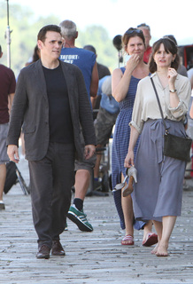 Emily Mortimer feet photo thumbnail
