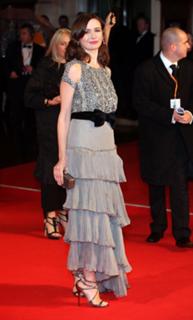 Emily Mortimer feet photo thumbnail