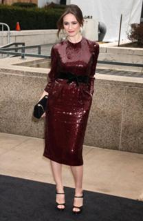 Emily Mortimer feet photo thumbnail