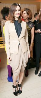 Emily Mortimer feet photo thumbnail