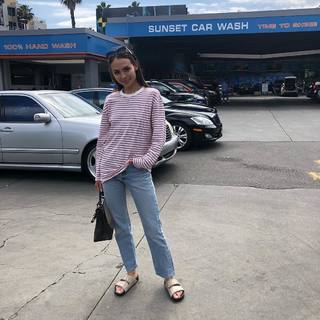 Emily Oberg feet photo 20