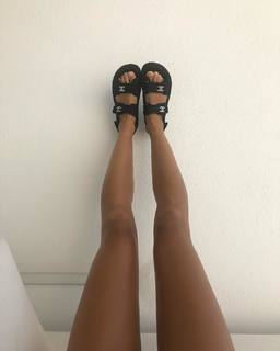 Emily Oberg feet photo 18