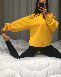 Emily Oberg feet photo 17