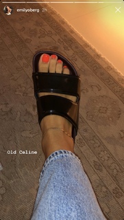 Emily Oberg feet photo 16