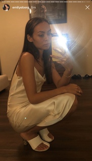 Emily Oberg feet photo 15