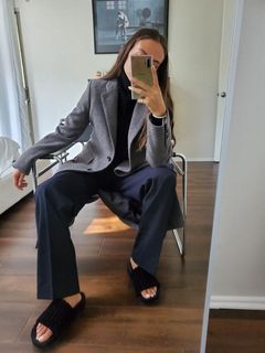 Emily Oberg feet photo 4
