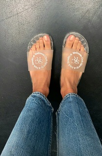 Emily Oberg feet photo 15
